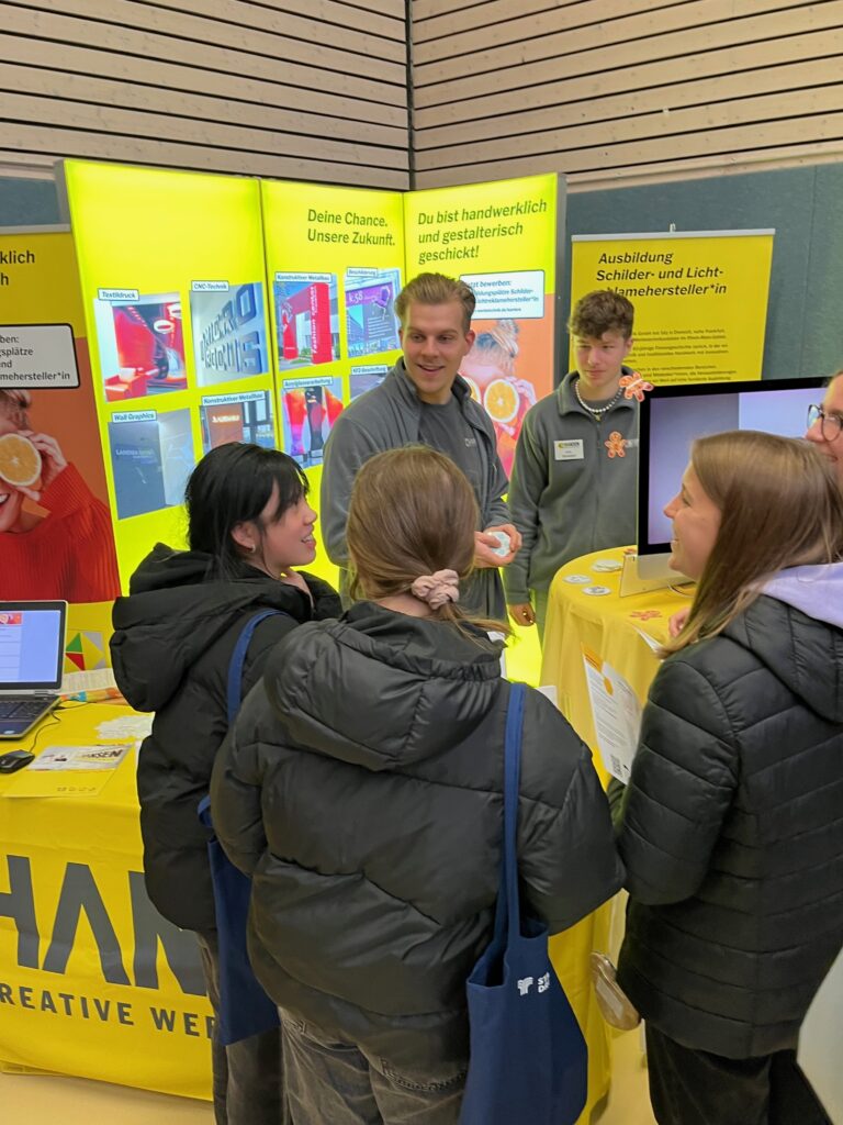 Ausbildungsmesse-dreieich2AktuellesAusbildungsmesse Weibelfeldschule